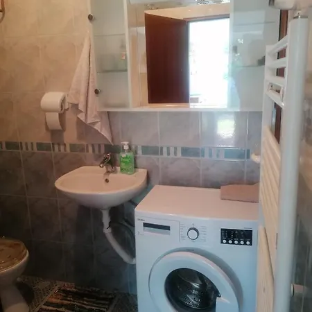 Apartman Juka Krasno Polje Exteriör bild